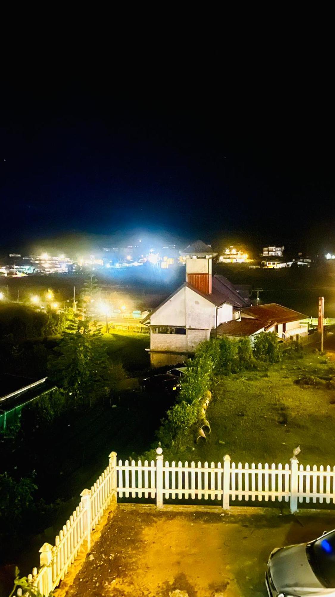 Maha Royal Hotel Nuwara Eliya Extérieur photo